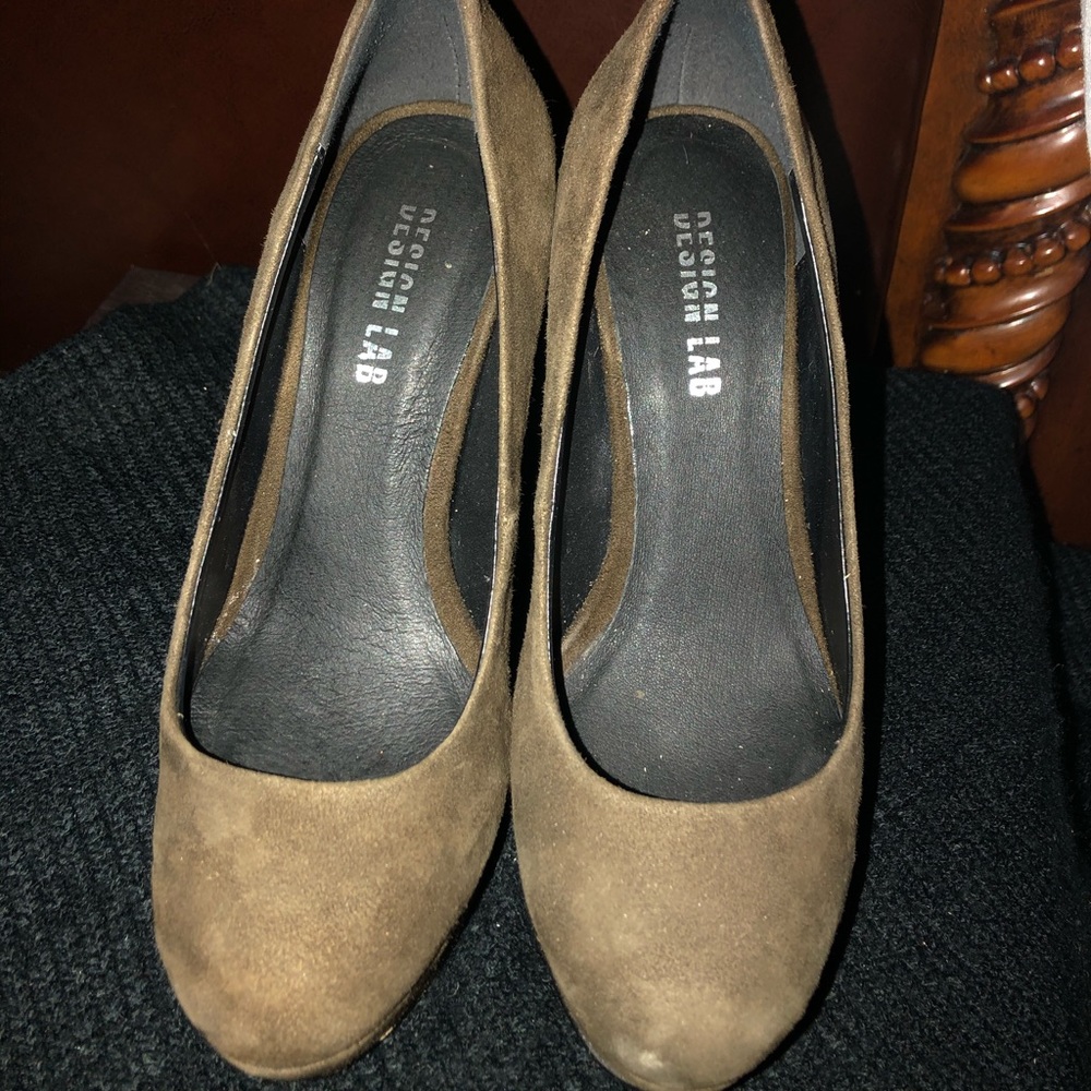 Shoes - Picture 2 of 5